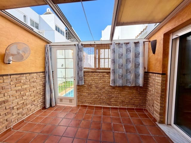 4 quarto Moradia em Banda para venda em Aguadulce (Almeria), Roquetas de Mar com piscina garagem - 354 000 € (Ref: 10162341)