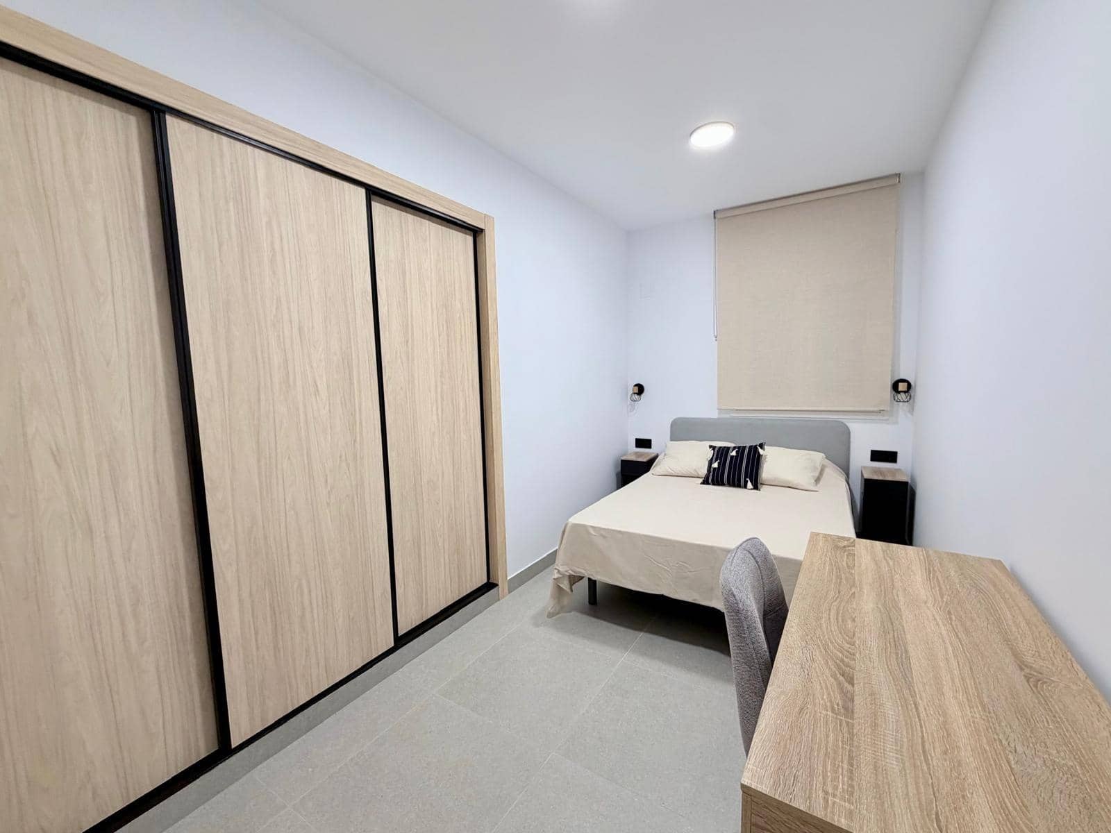 3 bedroom Flat for rent in Almeria city with garage - € 1,100 (Ref: 10166804)
