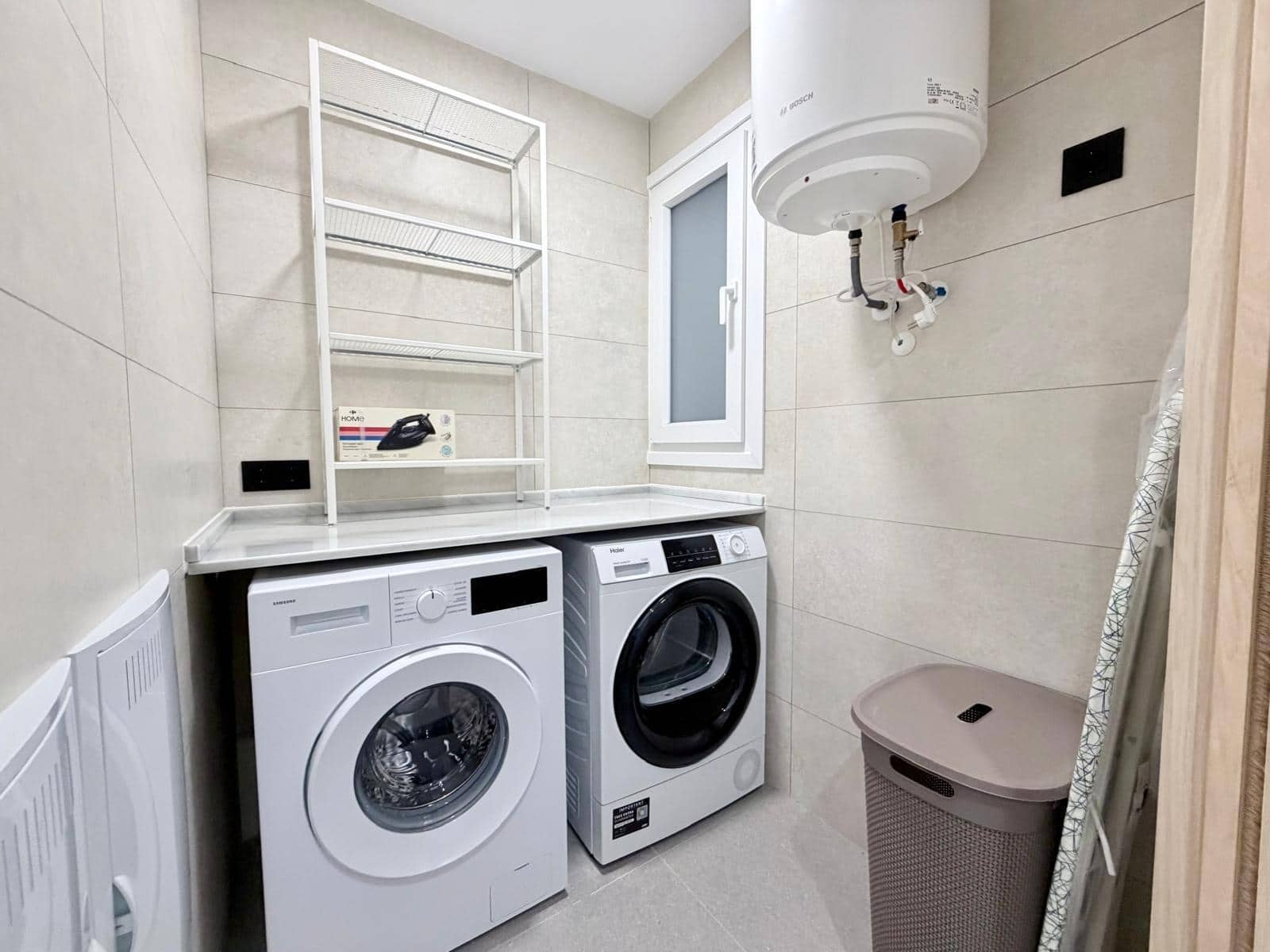 3 bedroom Flat for rent in Almeria city with garage - € 1,100 (Ref: 10166804)