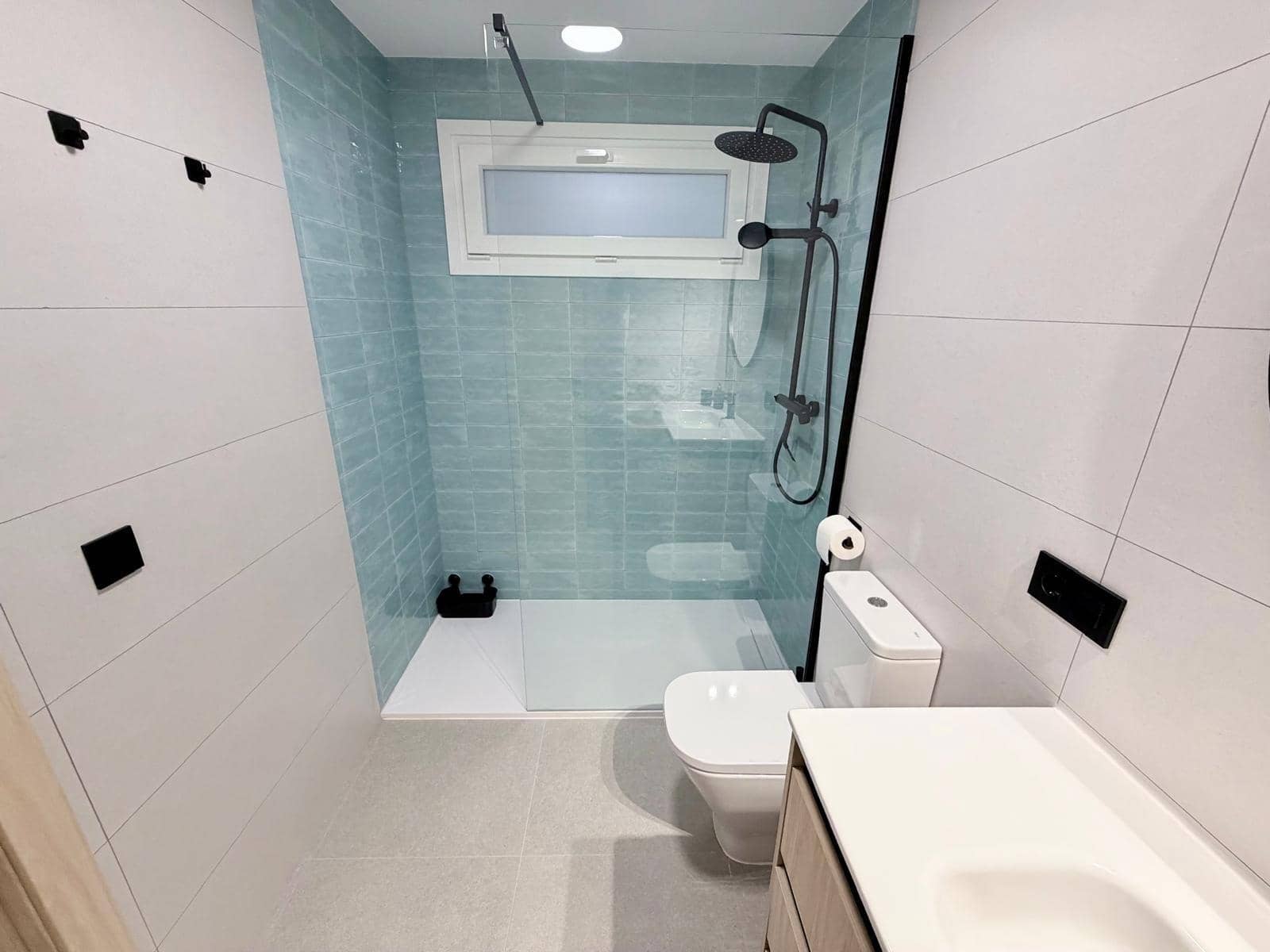 3 bedroom Flat for rent in Almeria city with garage - € 1,100 (Ref: 10166804)
