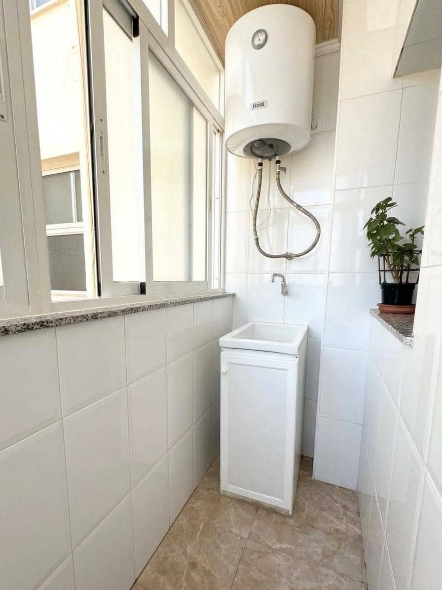 3 Zimmer Wohnung zu verkaufen in Almeria Stadt - 190.000 € (Ref: 10168607)