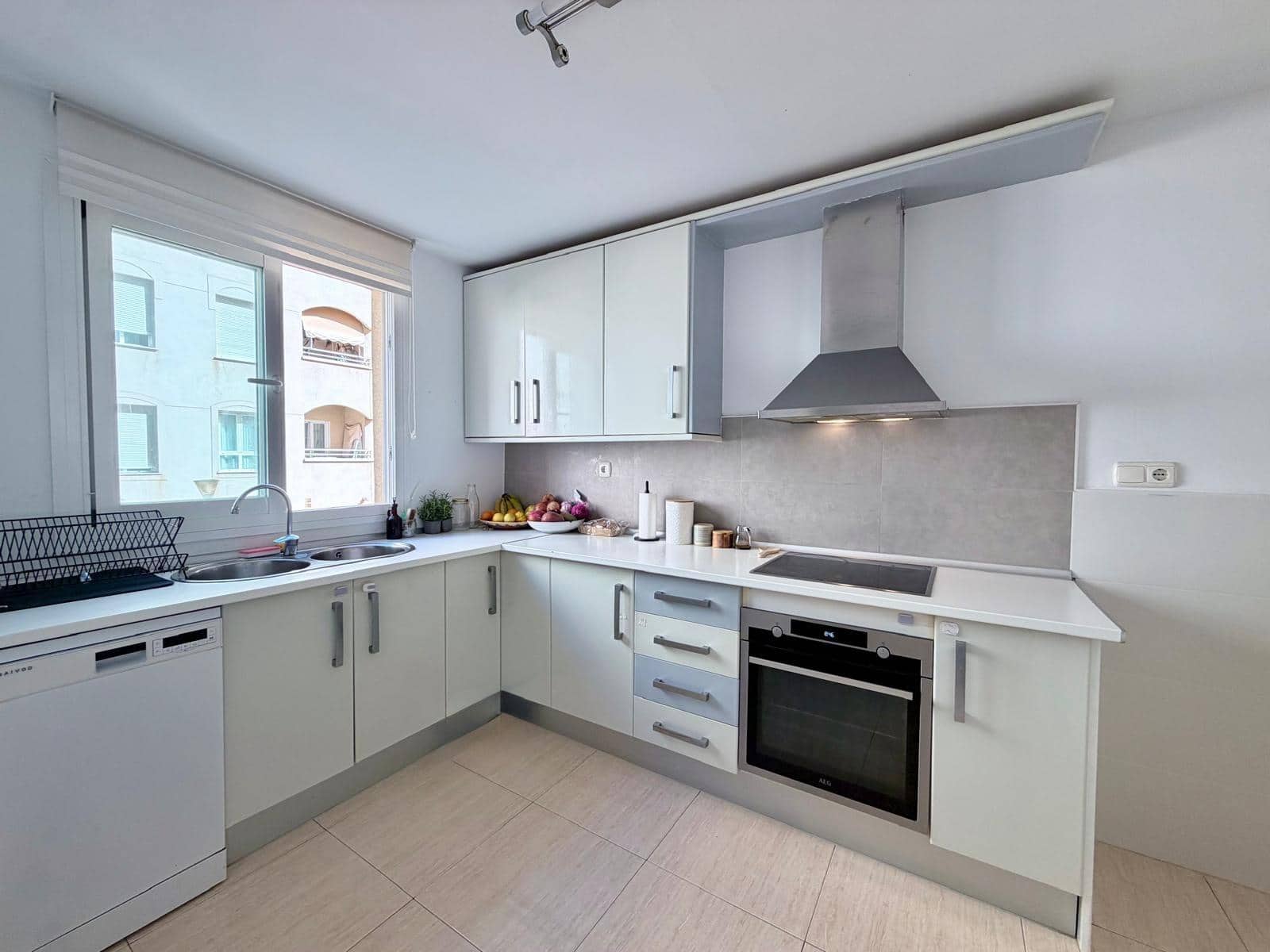 3 bedroom Flat for sale in Aguadulce (Almeria) with pool - € 359,000 (Ref: 10168608)
