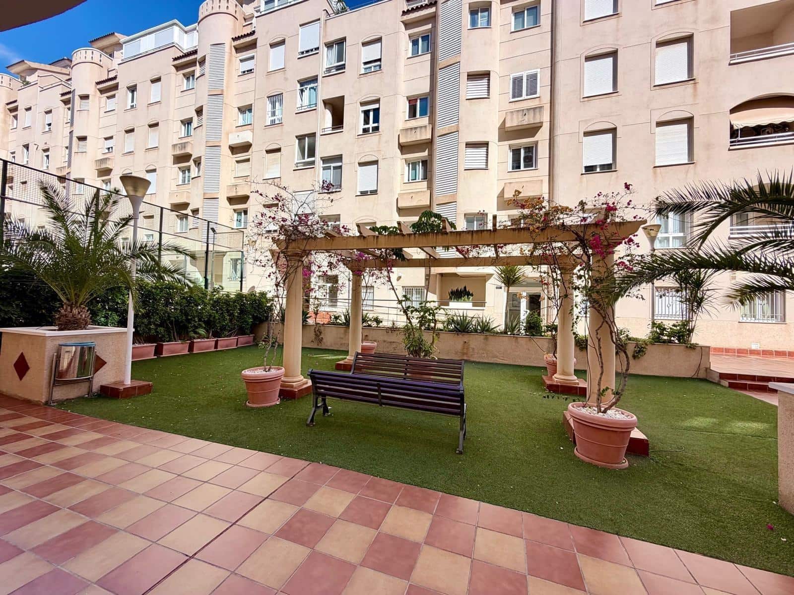 3 bedroom Flat for sale in Aguadulce (Almeria) with pool - € 359,000 (Ref: 10168608)
