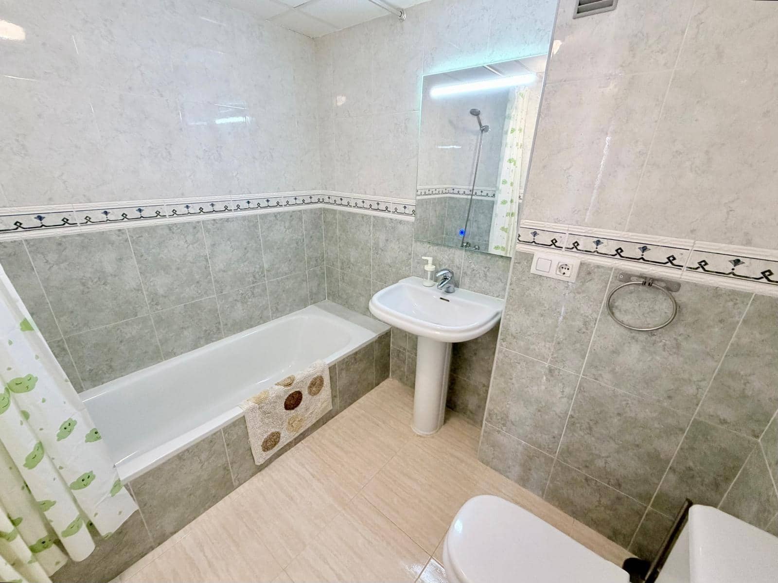 3 soveværelse Lejlighed til leje i Aguadulce (Almeria) - € 850 (Ref: 10171863)