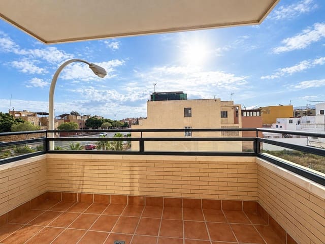 2 soveværelse Lejlighed til salg i Almería by - € 222.000 (Ref: 10171864)