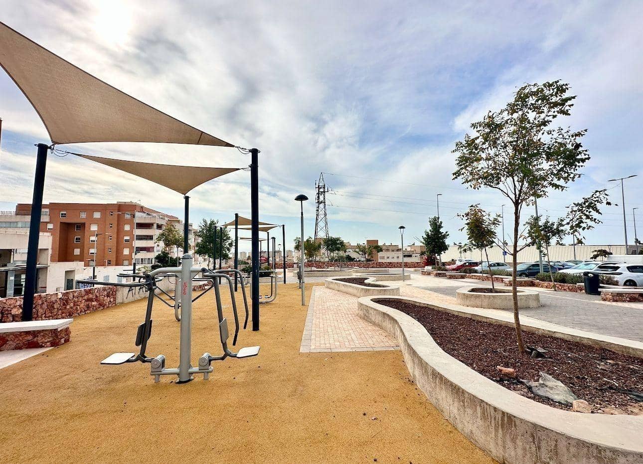 Ático de 3 habitaciones en Aguadulce (Almeria) en alquiler con piscina garaje - 950 € (Ref: 10183049)