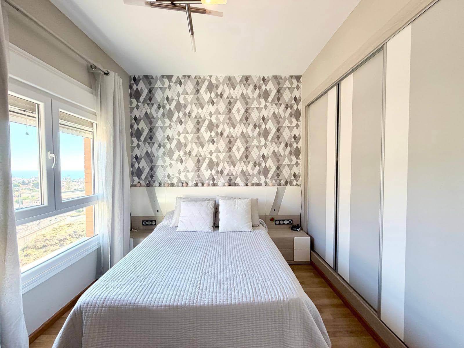 Ático de 3 habitaciones en Aguadulce (Almeria) en alquiler con piscina garaje - 950 € (Ref: 10183049)