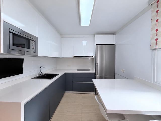 Ático de 3 habitaciones en Aguadulce (Almeria), Roquetas de Mar en alquiler con piscina garaje - 950 € (Ref: 10183049)