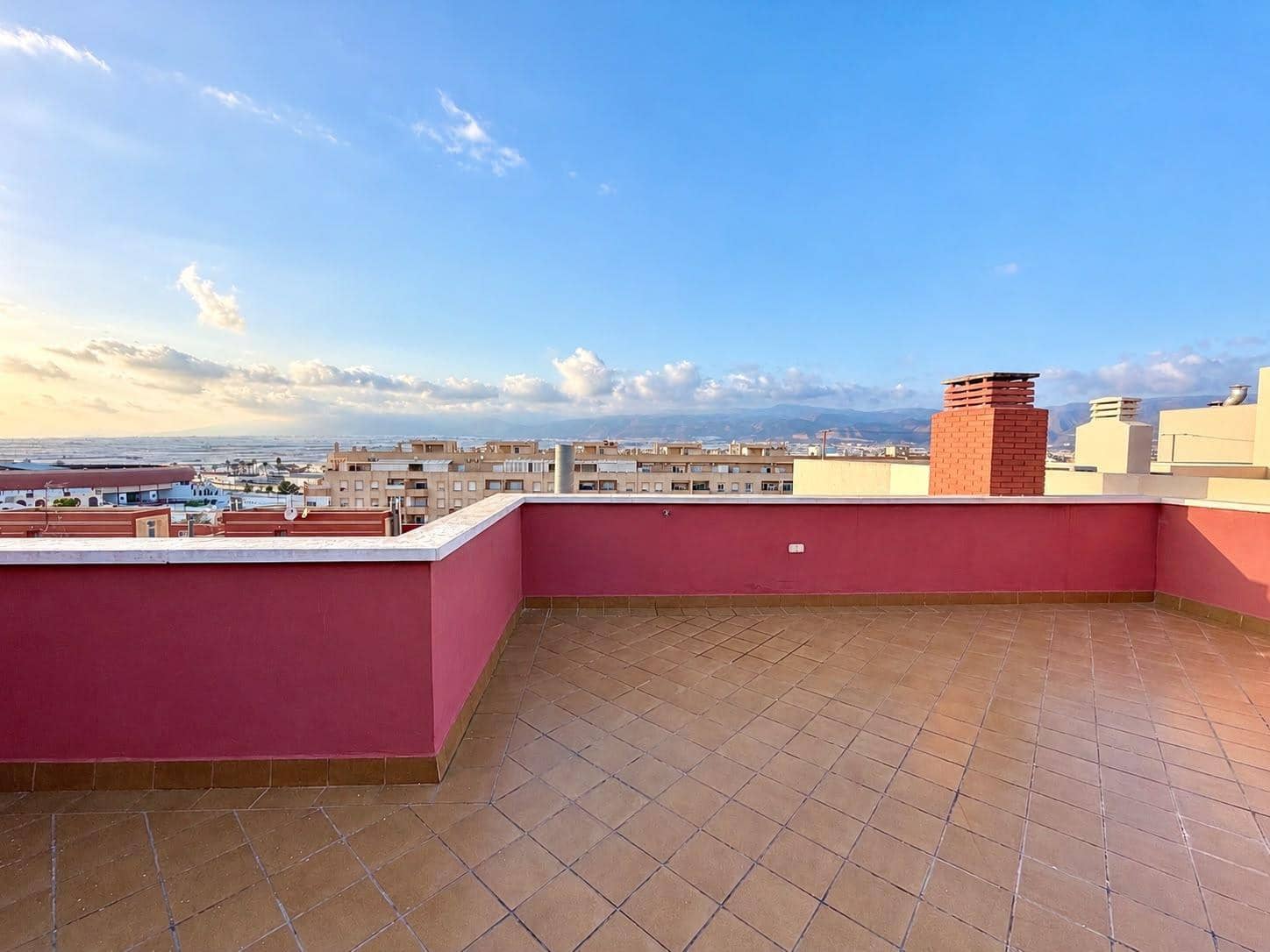 3 Zimmer Penthouse zu verkaufen in Roquetas de Mar mit Garage - 280.000 € (Ref: 10185084)