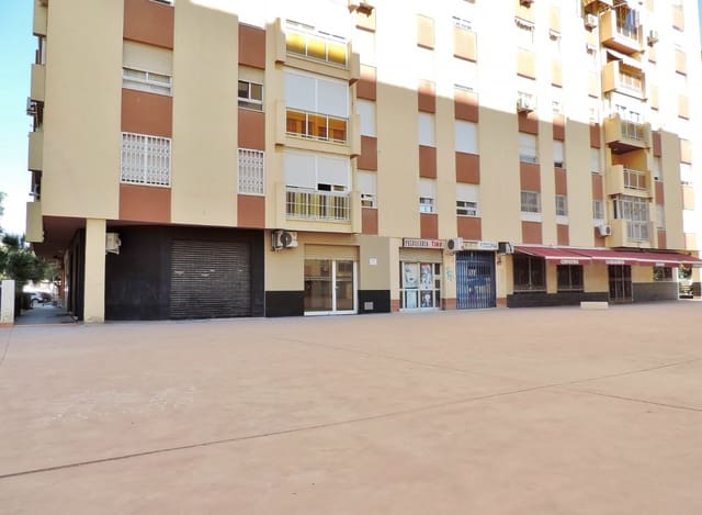 Kommersiell att hyra i Nueva Andalucía, Almería stad - 425 € (Ref: 6966374)