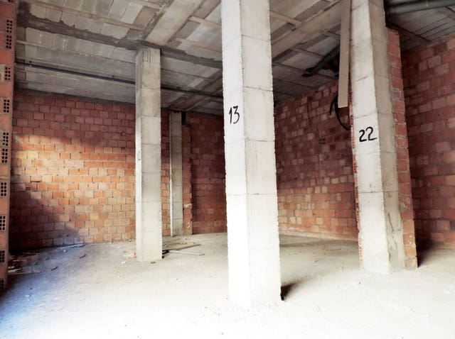 Komercyjne na sprzedaż w Miasto Almería - 68 000 € (Ref: 6998416)