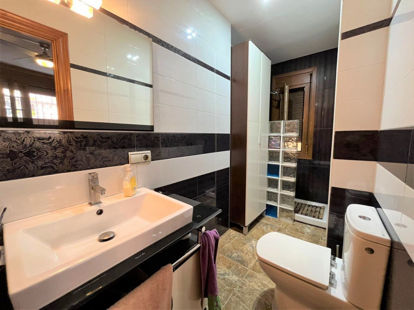 4 soveværelse Villa til salg i Roquetas de Mar med garage - € 210.000 (Ref: 7152989)