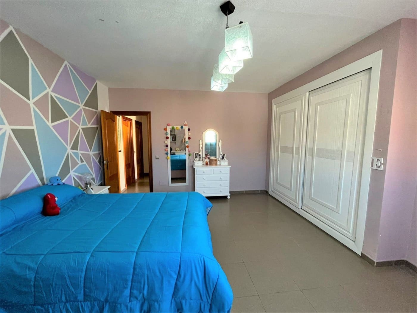 4 soveværelse Villa til salg i Roquetas de Mar med garage - € 210.000 (Ref: 7152989)