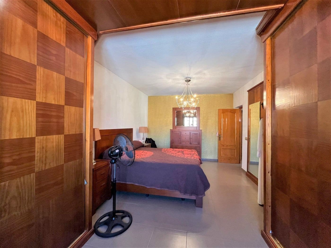 4 soveværelse Villa til salg i Roquetas de Mar med garage - € 210.000 (Ref: 7152989)