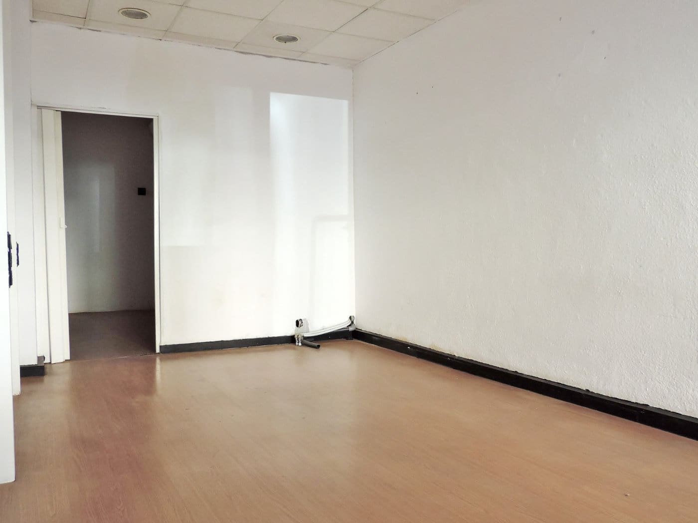 Erhverv til salg i Almeria by - € 45.000 (Ref: 7251874)