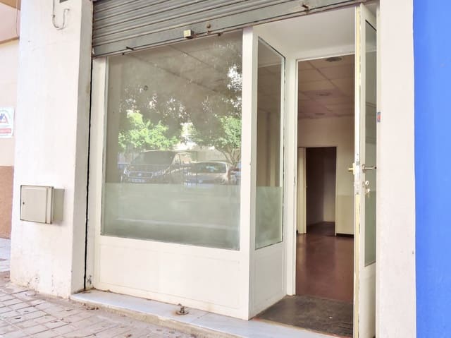 Erhverv til salg i Almería by - € 45.000 (Ref: 7251874)