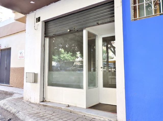 Erhverv til salg i Almería by - € 45.000 (Ref: 7251874)
