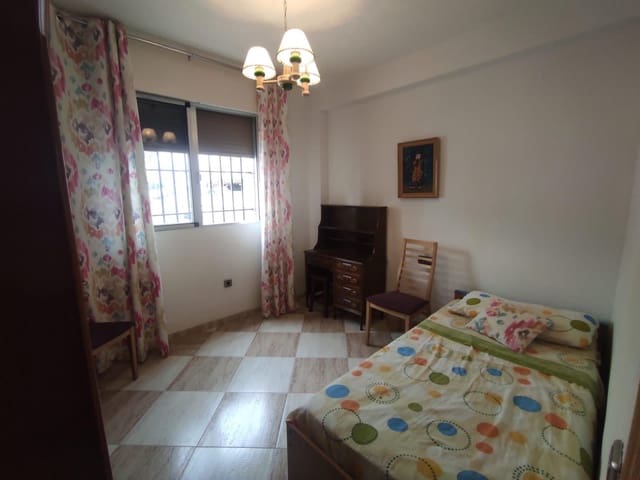 Piso de 2 habitaciones en Aguadulce (Almeria), Roquetas de Mar en alquiler con piscina - 700 € (Ref: 7682684)