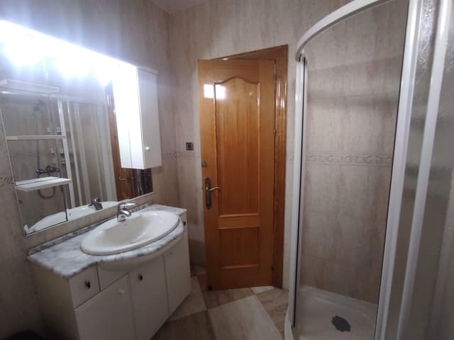 Piso de 2 habitaciones en Aguadulce (Almeria), Roquetas de Mar en alquiler con piscina - 700 € (Ref: 7682684)