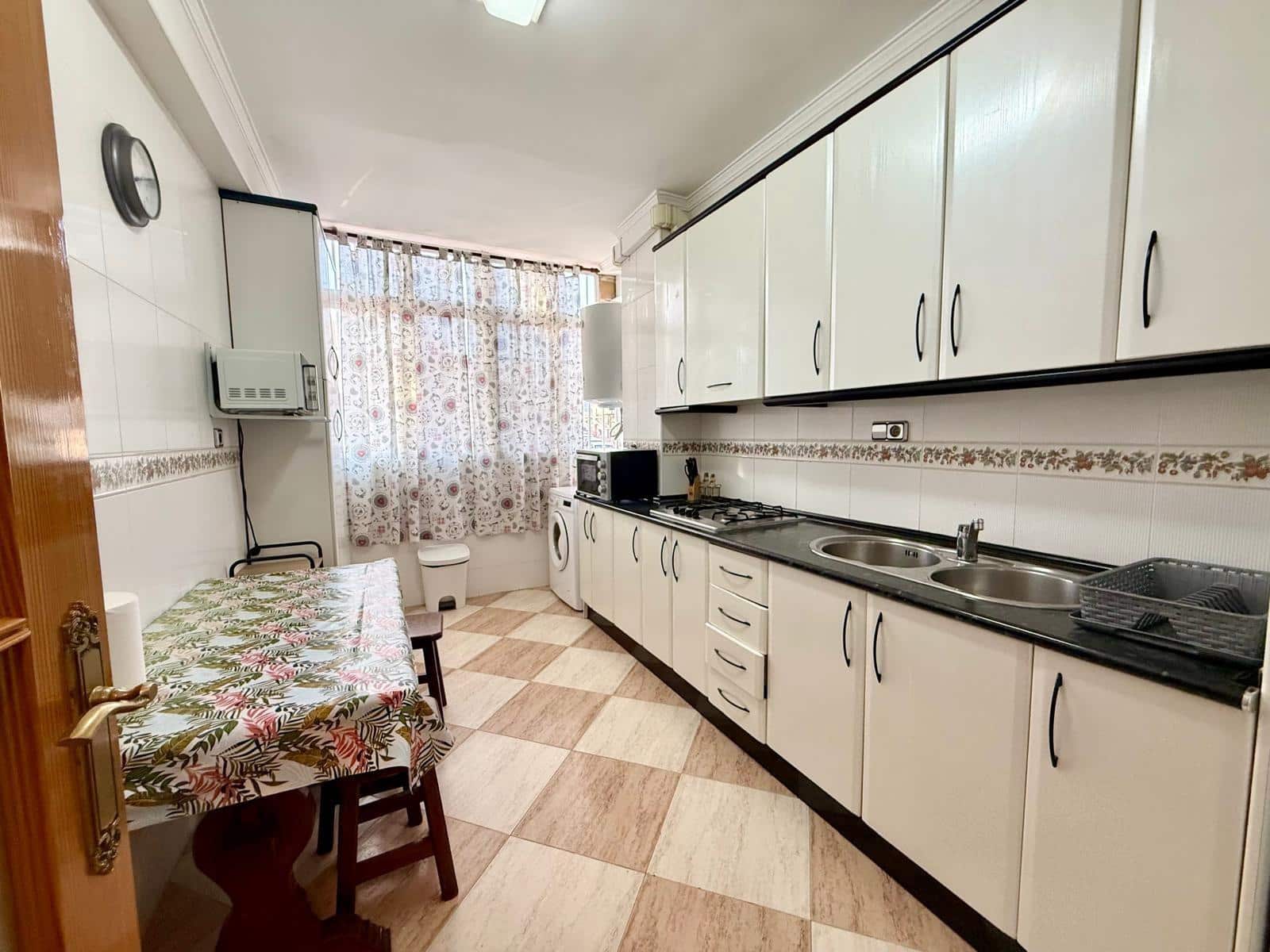 2 bedroom Flat for rent in Aguadulce (Almeria) with pool - € 700 (Ref: 7682684)