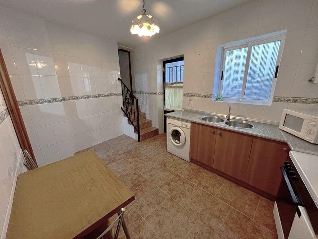 4 soveværelse Byhus til salg i Canjayar - € 44.000 (Ref: 7836823)