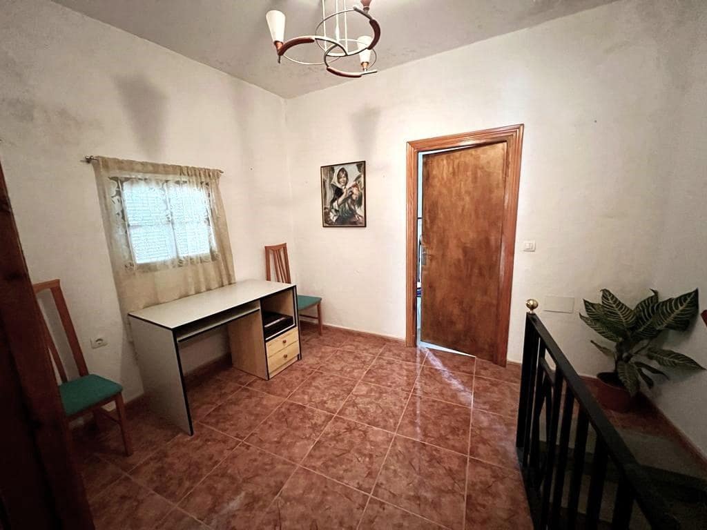 4 soveværelse Byhus til salg i Canjayar - € 44.000 (Ref: 7836823)