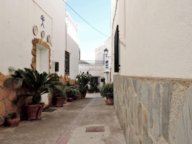 4 makuuhuone Omakotitalo myytävänä paikassa Canjáyar - 44 000 € (Ref: 7836823)