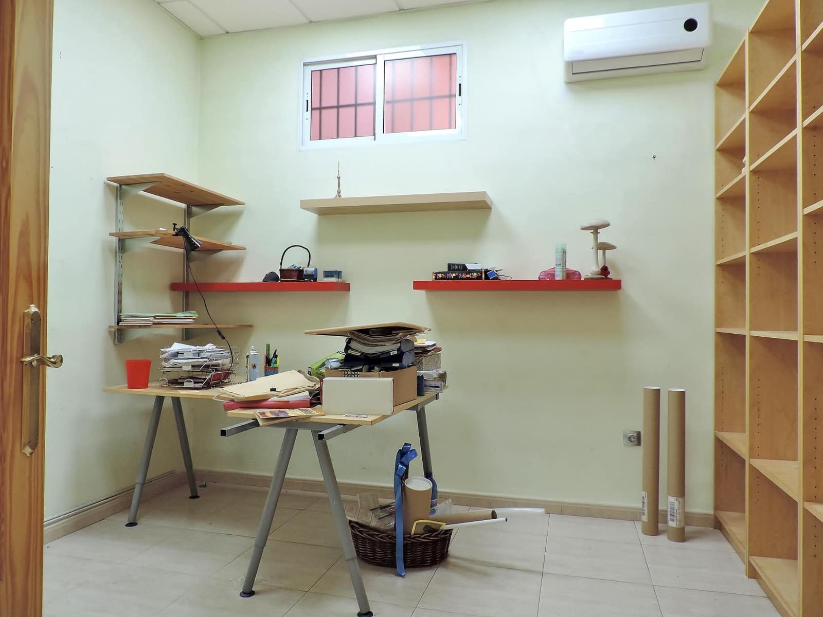 Commercial for sale in Almeria city - € 80,000 (Ref: 7854112)