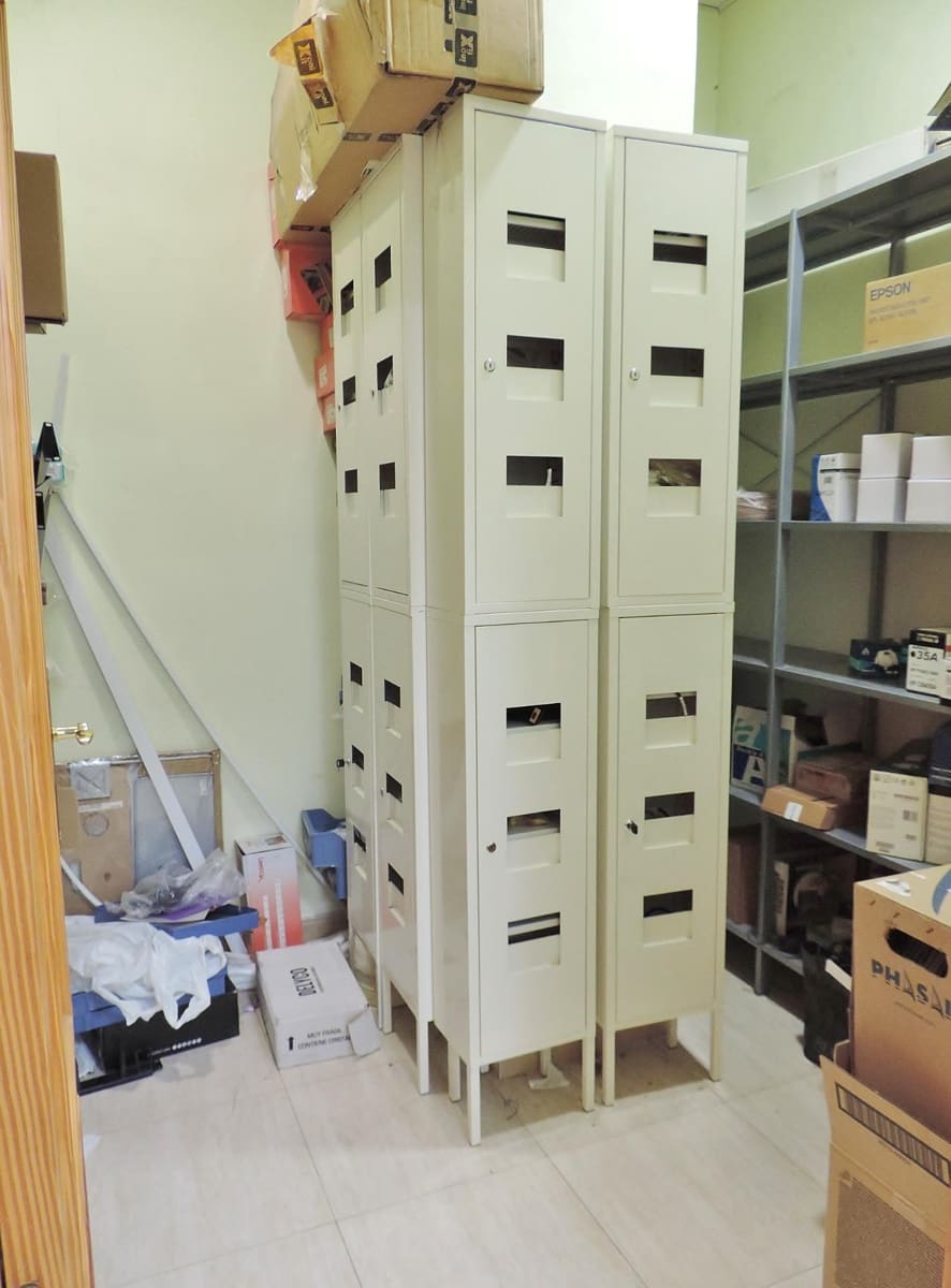 Commercial for sale in Almeria city - € 80,000 (Ref: 7854112)