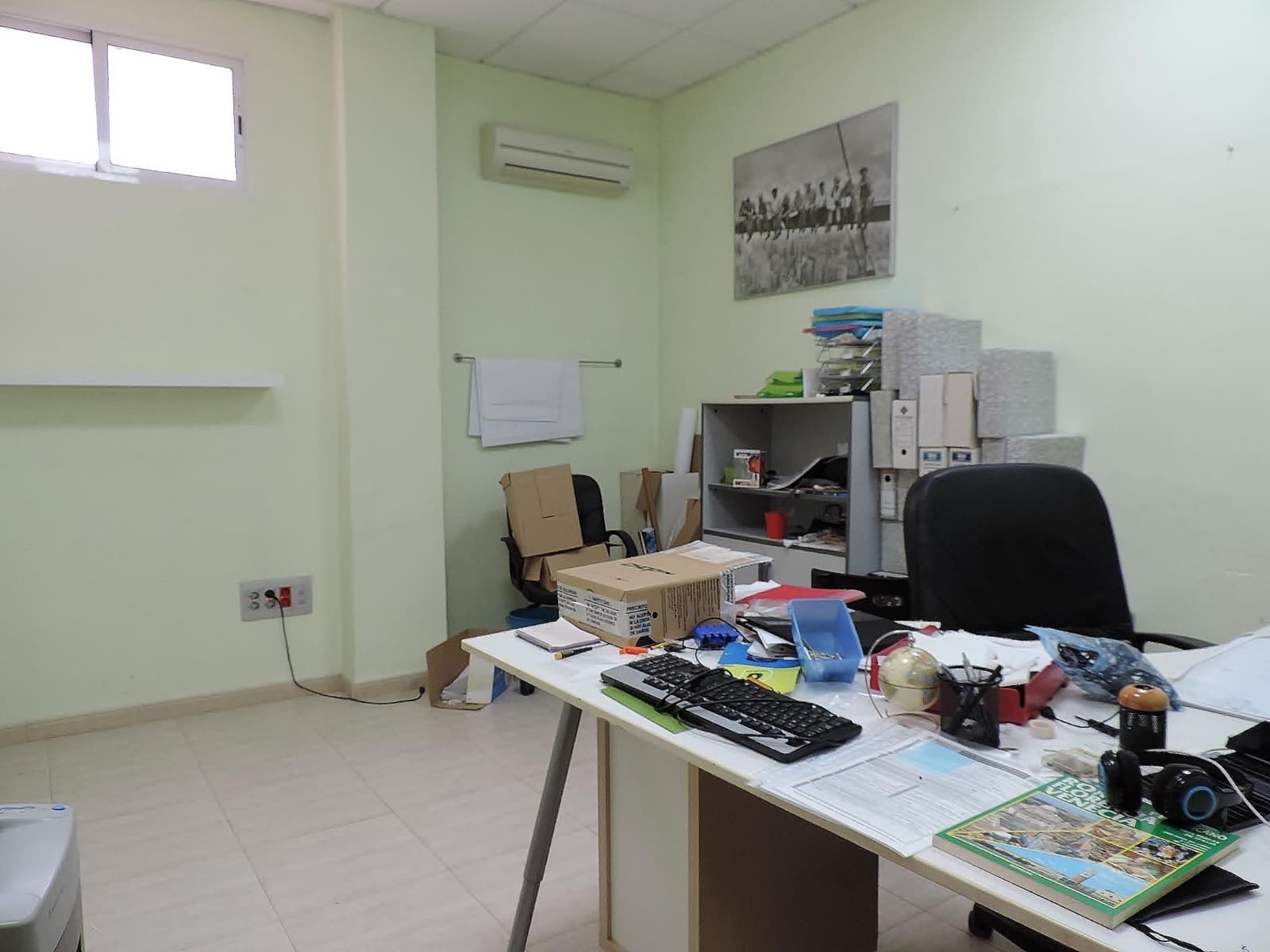 Commercial for sale in Almeria city - € 80,000 (Ref: 7854112)