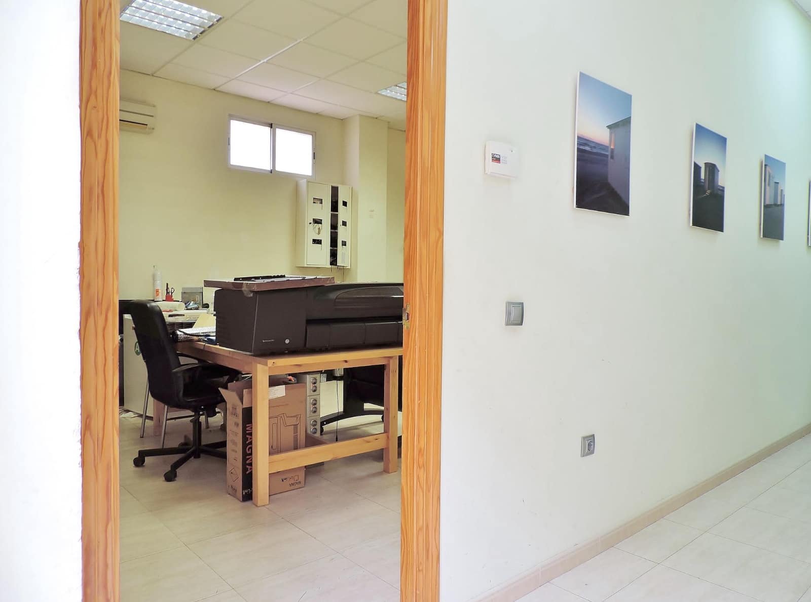 Commercial for sale in Almeria city - € 80,000 (Ref: 7854112)