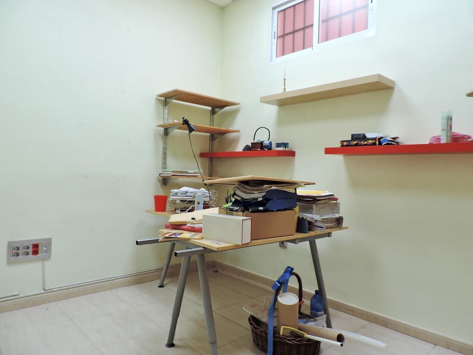 Commercial for sale in Almeria city - € 80,000 (Ref: 7854112)