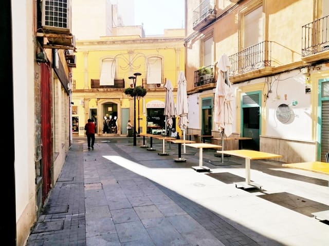 Solar/Parcela en Centro, Almería ciudad en venta - 210.000 € (Ref: 7934244)
