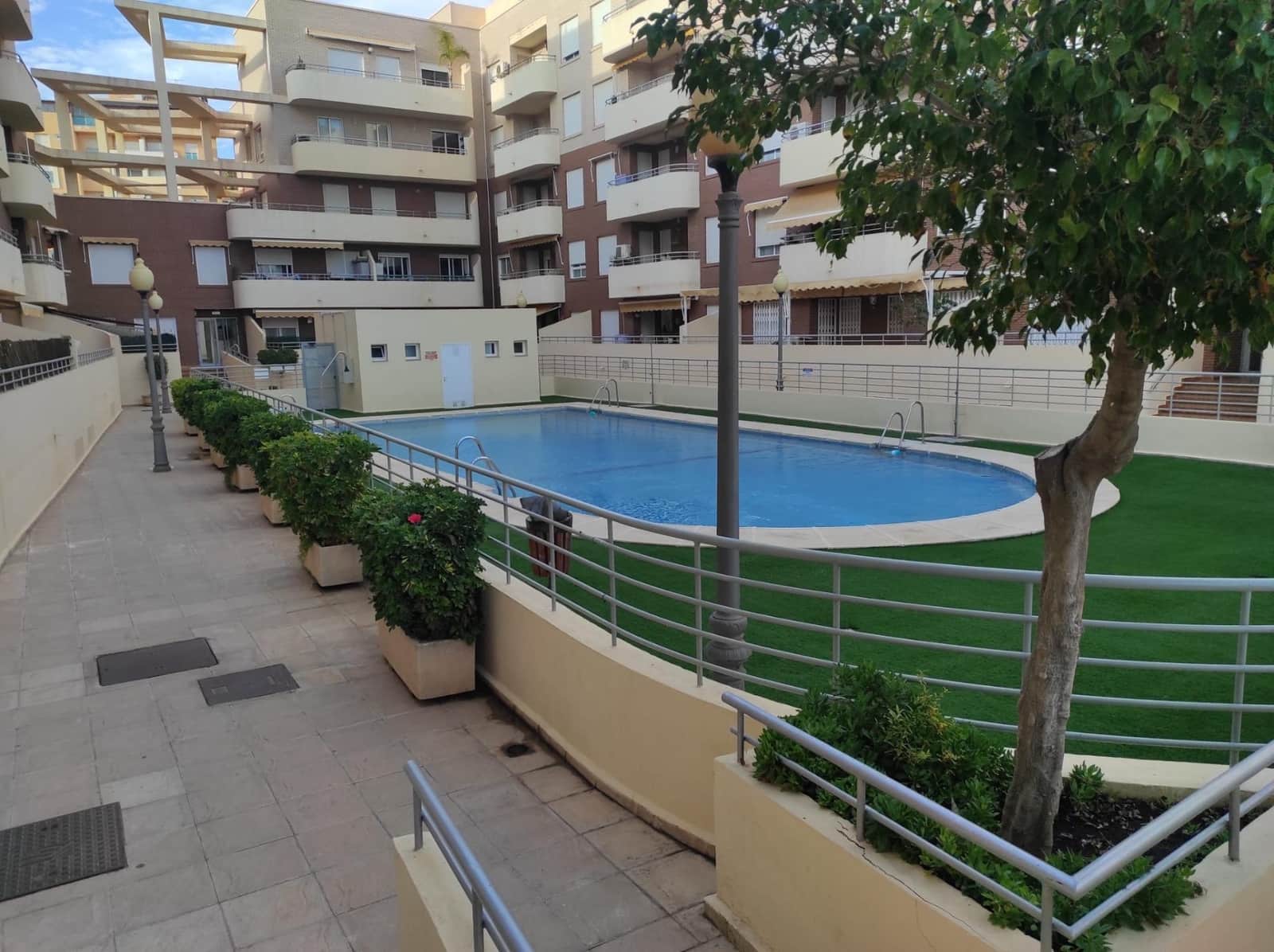 2 quarto Apartamento para arrendar em Aguadulce (Almeria) com piscina garagem - 550 € (Ref: 7955084)