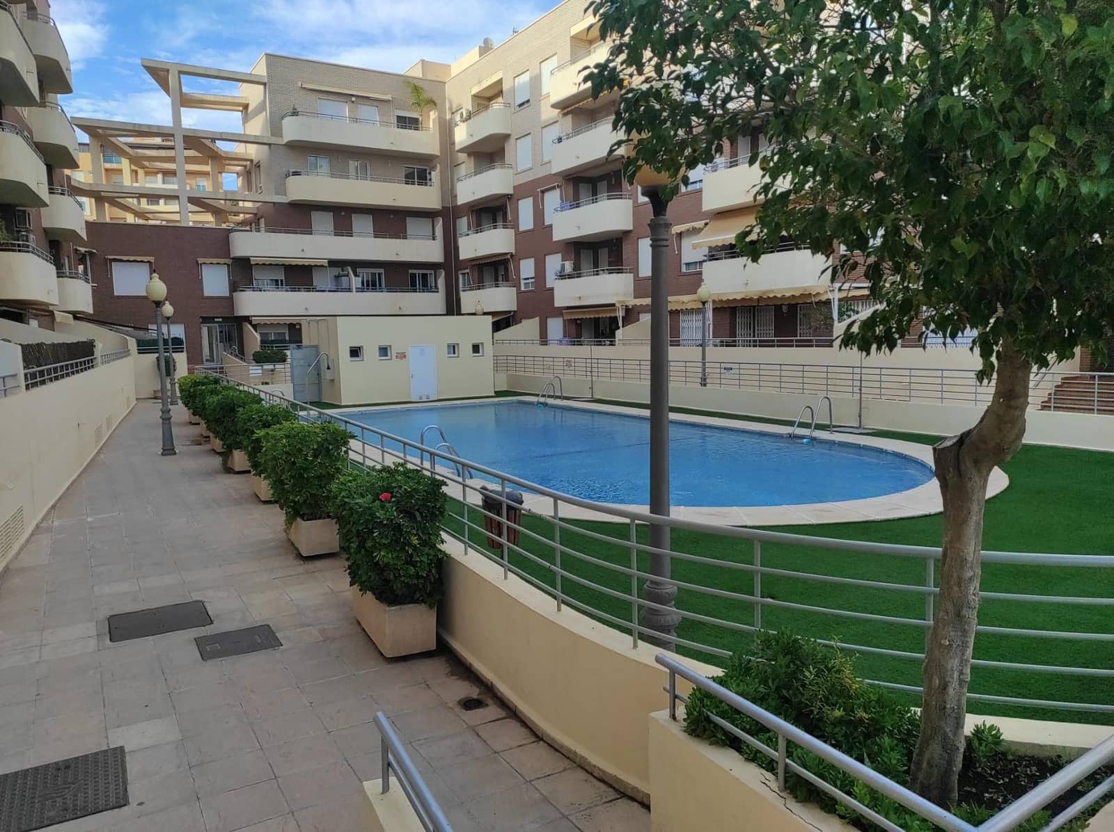 2 quarto Apartamento para arrendar em Aguadulce (Almeria) com piscina garagem - 550 € (Ref: 7955084)
