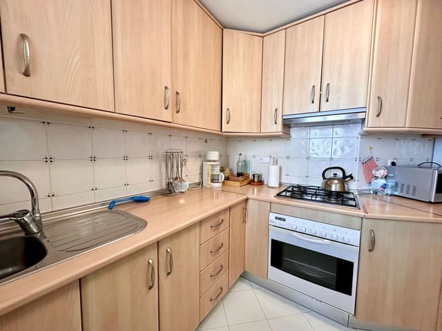 3 makuuhuone Asunto vuokrattavana paikassa Aguadulce (Almeria), Roquetas de Mar mukana uima-altaan - 700 € (Ref: 8130953)