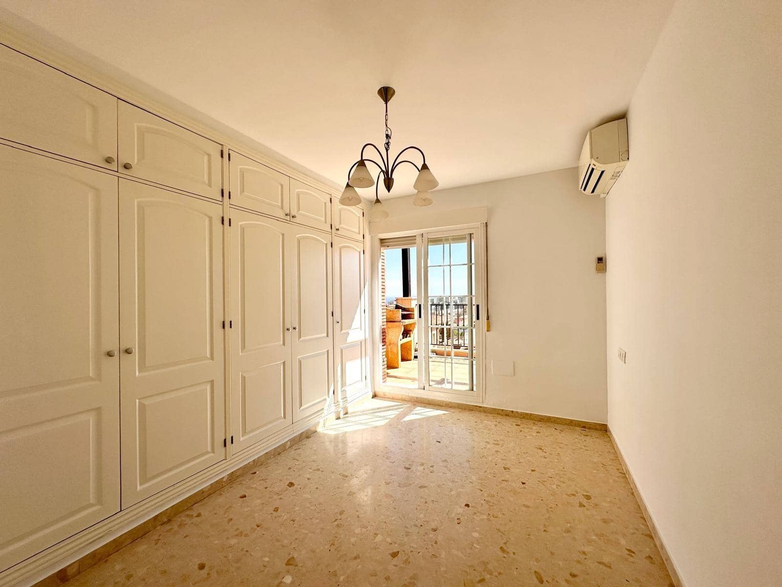 3 bedroom Flat for sale in Aguadulce (Almeria), Roquetas de Mar with pool € 180,000 (Ref 8327888)