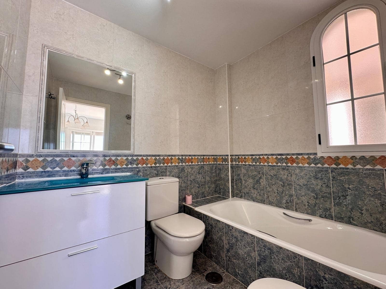 3 bedroom Flat for sale in Aguadulce (Almeria), Roquetas de Mar with pool € 180,000 (Ref 8327888)