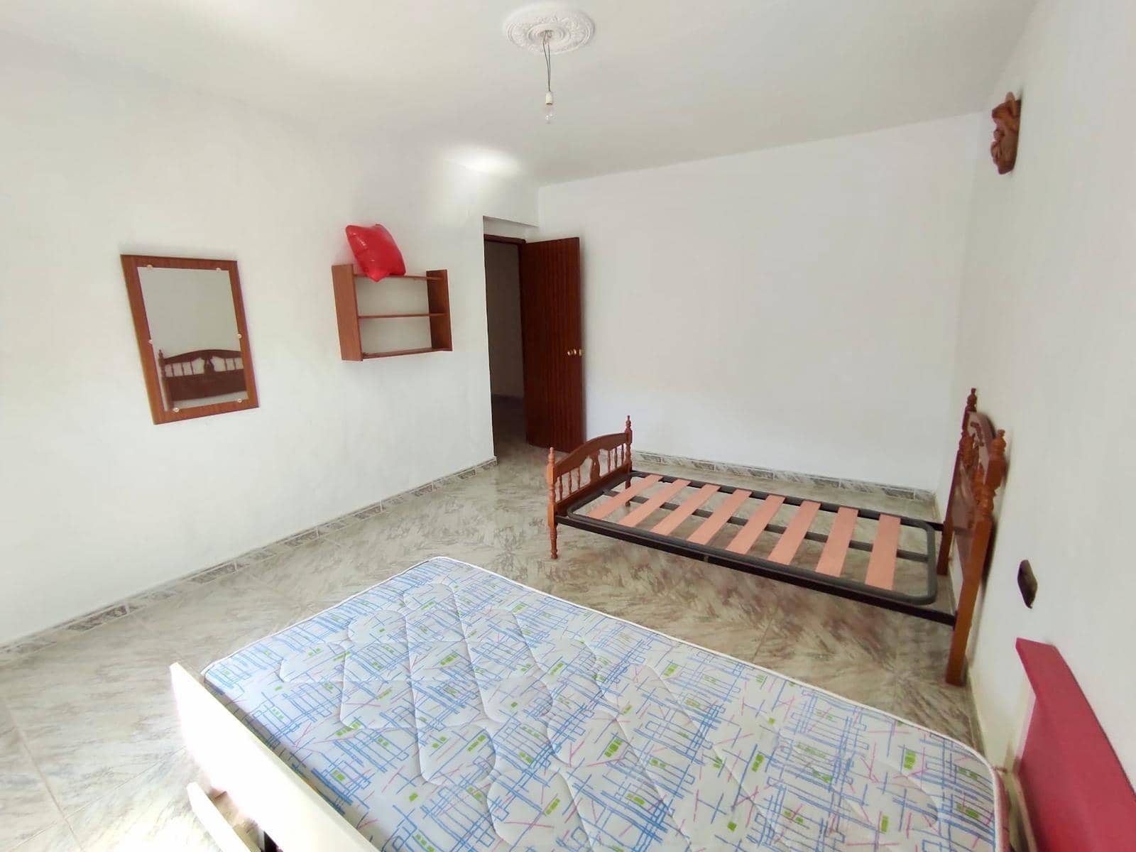 5 soveværelse Byhus til salg i Abla med garage - € 85.000 (Ref: 8523112)