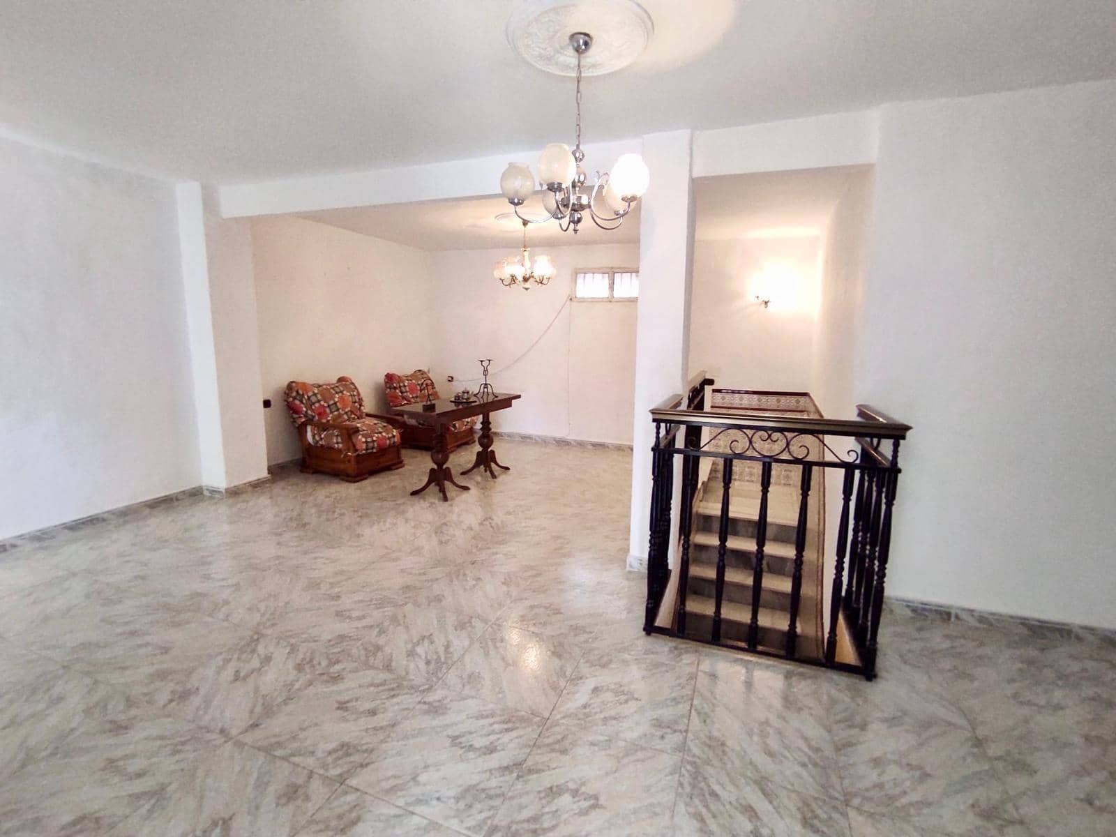 5 soveværelse Byhus til salg i Abla med garage - € 85.000 (Ref: 8523112)