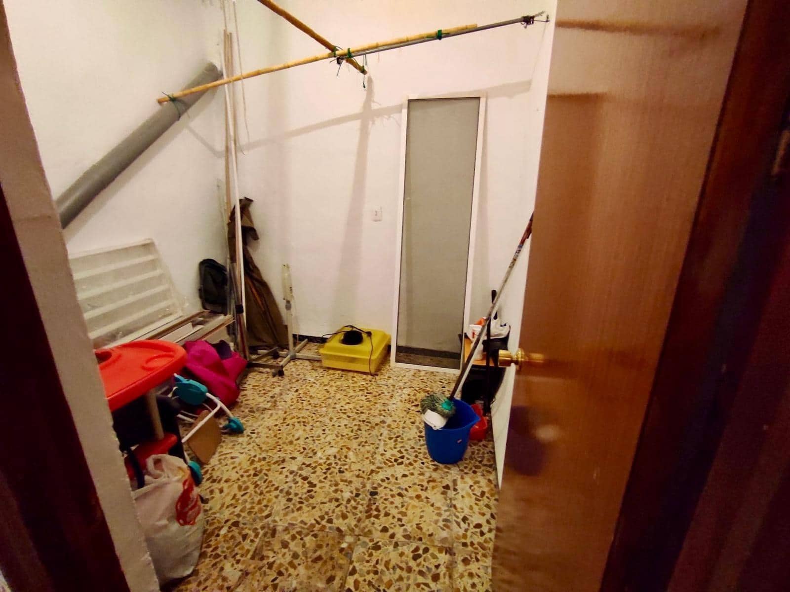 5 soveværelse Byhus til salg i Abla med garage - € 85.000 (Ref: 8523112)