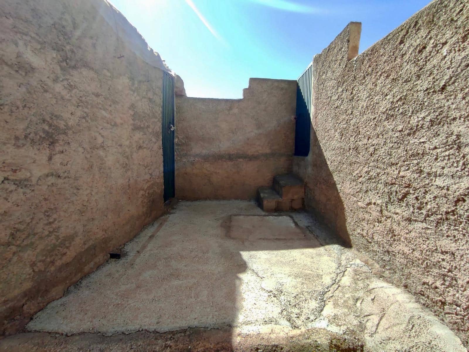 5 soveværelse Byhus til salg i Abla med garage - € 85.000 (Ref: 8523112)