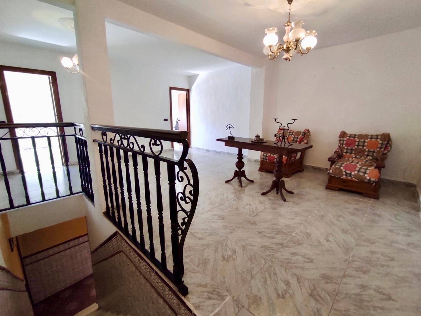 5 soveværelse Byhus til salg i Abla med garage - € 85.000 (Ref: 8523112)