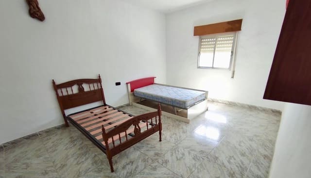 5 soveværelse Byhus til salg i Abla med garage - € 85.000 (Ref: 8523112)