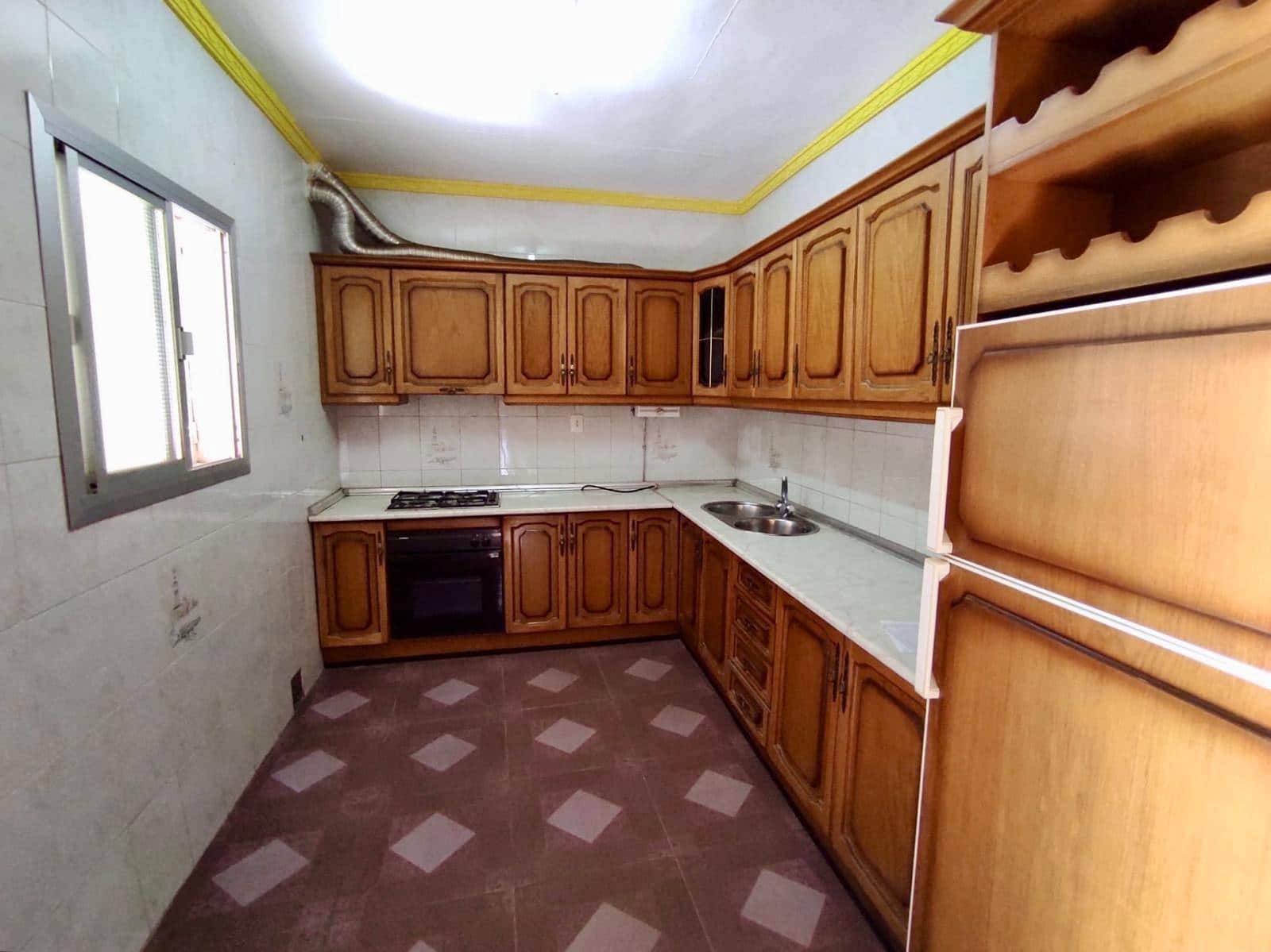 5 soveværelse Byhus til salg i Abla med garage - € 85.000 (Ref: 8523112)