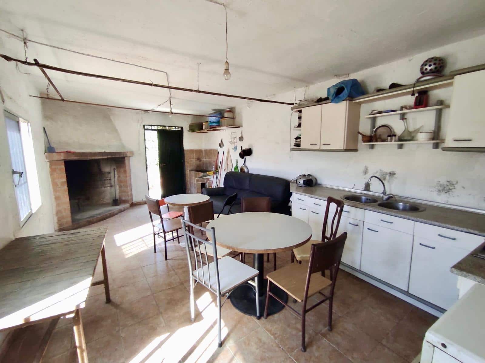 5 soveværelse Byhus til salg i Abla med garage - € 85.000 (Ref: 8523112)