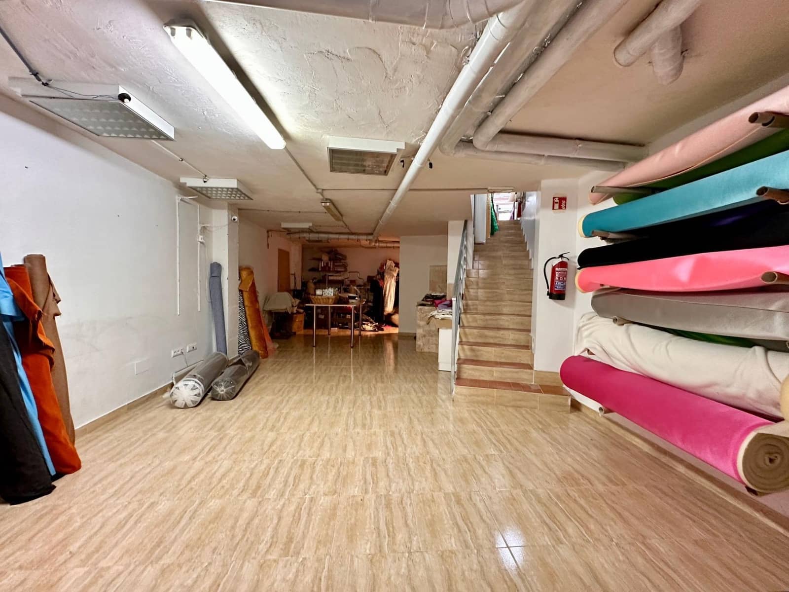 Commerciale in vendita in El Parador de las Hortichuelas - 320.000 € (Rif: 8542275)
