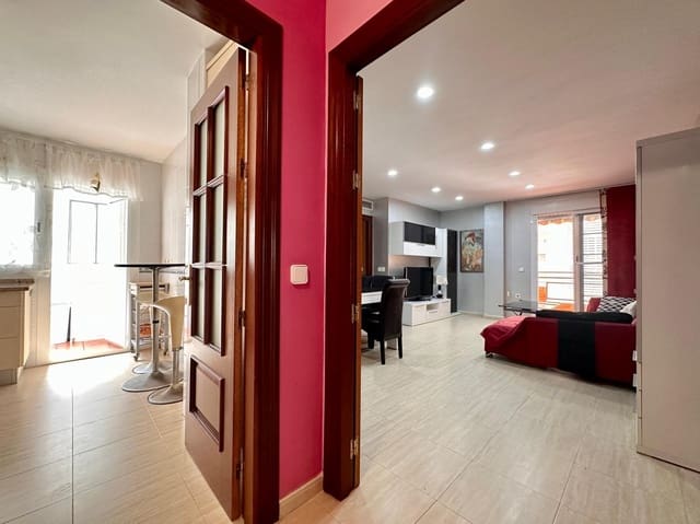 3 slaapkamer Flat te huur in Aguadulce (Almeria), Roquetas de Mar met zwembad - € 800 (Ref: 8544650)