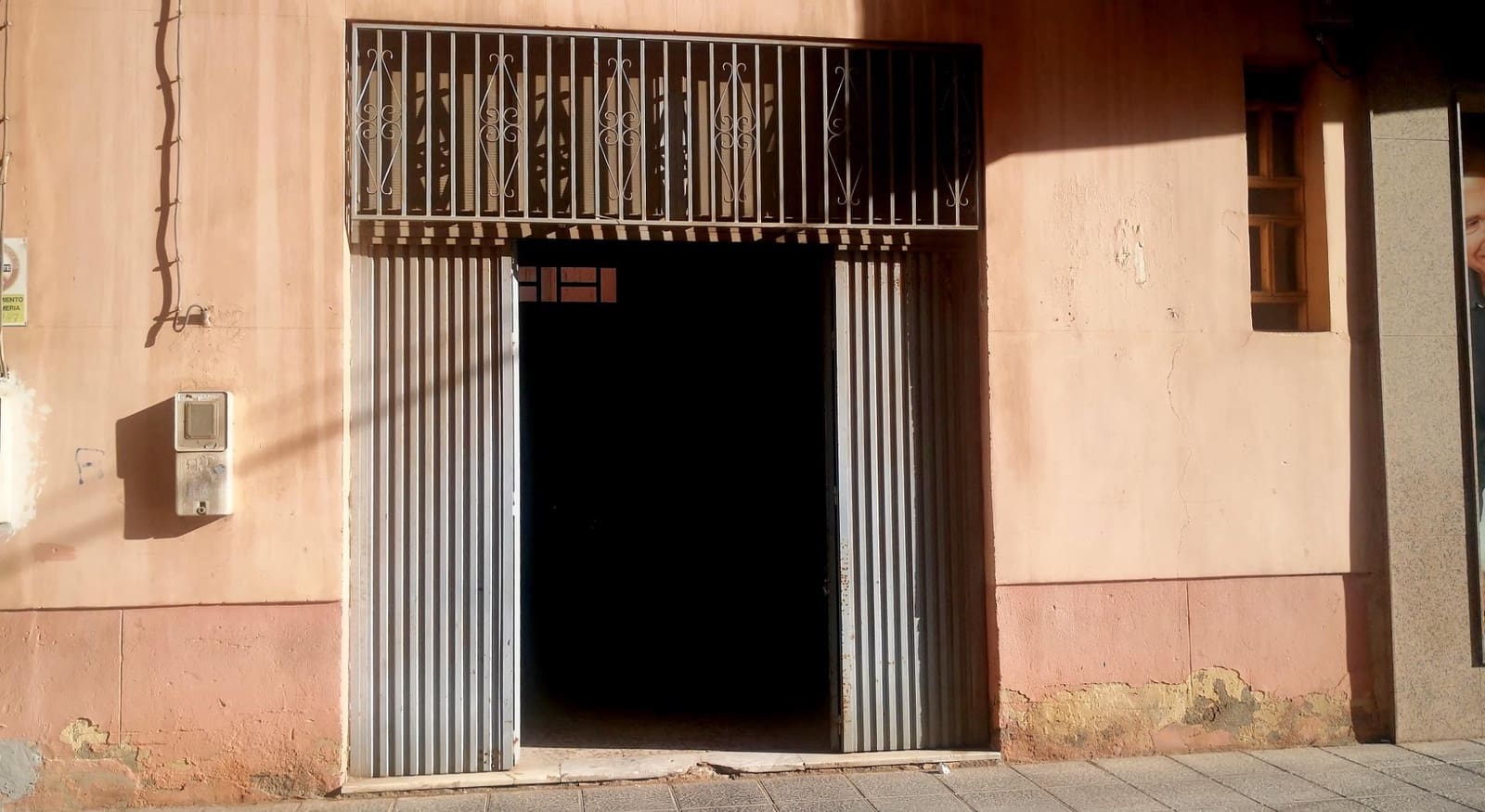 Kommersiell til salgs i Almeria by - € 58 000 (Ref: 8549250)