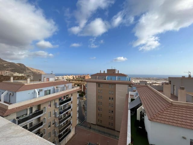 2 slaapkamer Penthouse te huur in Aguadulce (Almeria), Roquetas de Mar met zwembad garage - € 800 (Ref: 8634638)